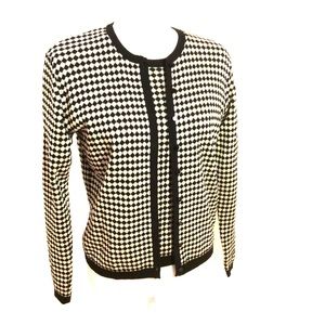 Dana Buchman Classic Black/white Cardigan Set
